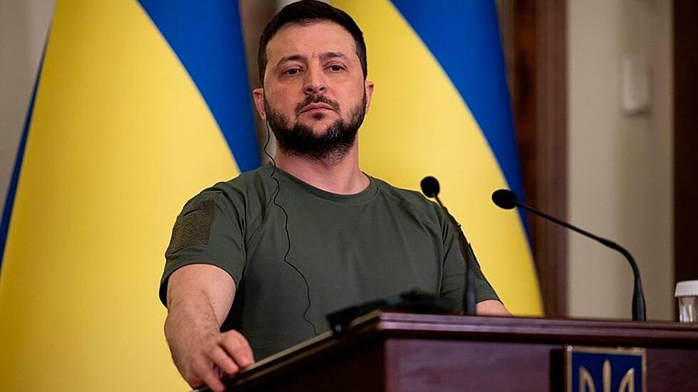 ضابط مخابرات أمريكي متقاعد: لا توجد فرصة.. يجب على زيلينسكي الاعتراف والجلوس إلى طاولة المفاوضات