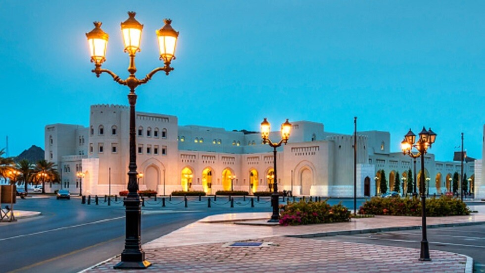 "مدينة السلطان هيثم".. معايير عصرية وأبنية حديثة تستوعب 100 ألف نسمة (فيديو)