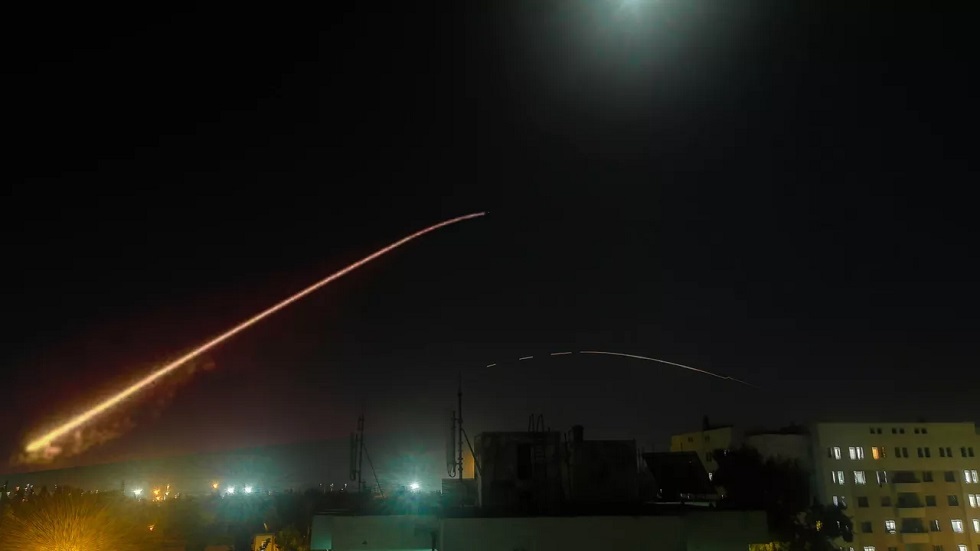 مصدر سوري: خروج مطار حلب عن الخدمة جراء عدوان إسرائيلي أدى لاستشهاد عسكري وجرح 7 أشخاص