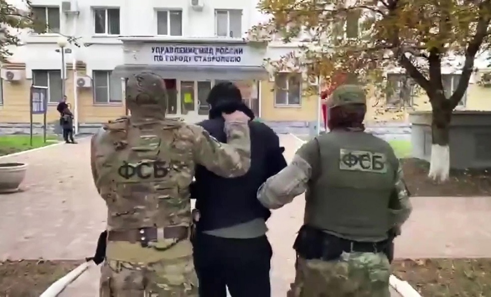اعتقال 5 أشخاص لمحاولتهم تنفيذ عملية إرهابية في وحدة عسكرية في ريف موسكو