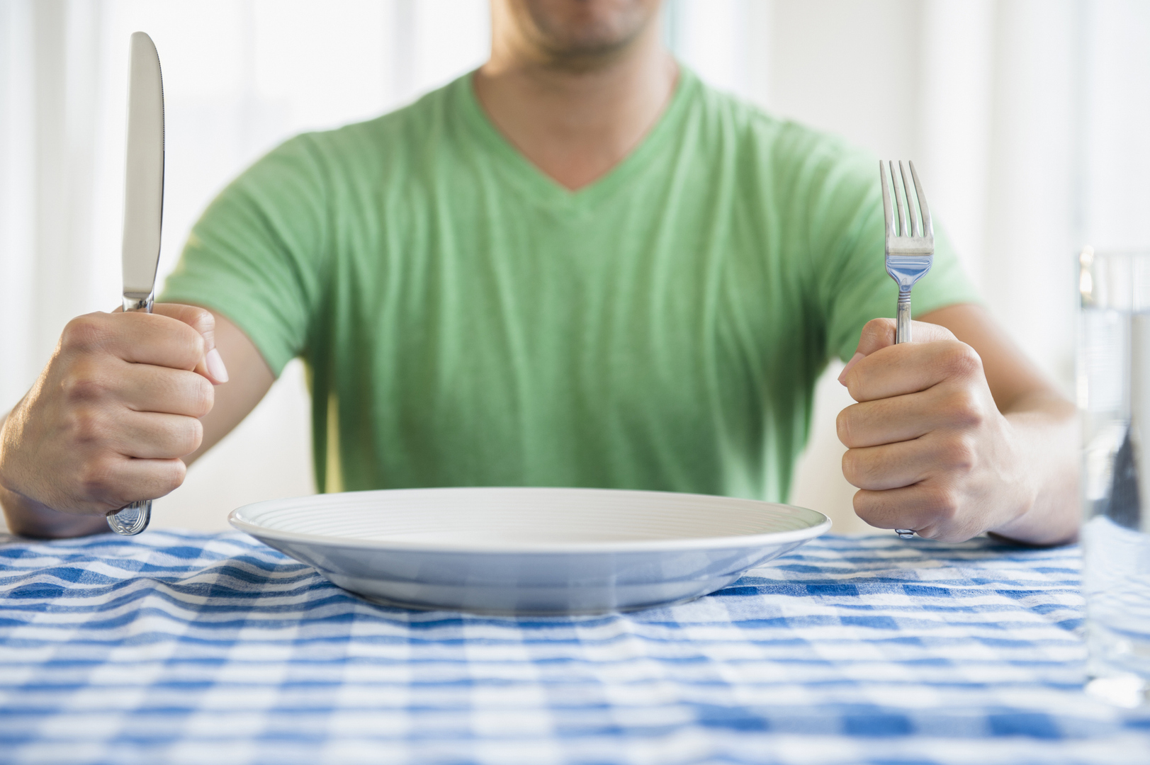 دراسة: الشعور بالجوع يمكن أن يكون مرتبطا بتباطؤ الشيخوخة!