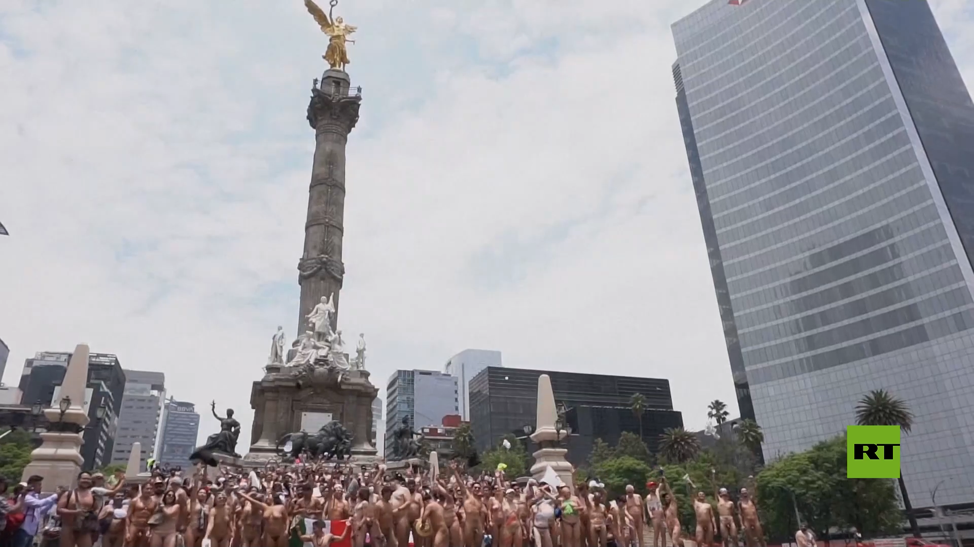 مسيرة العراة في عاصمة المكسيك