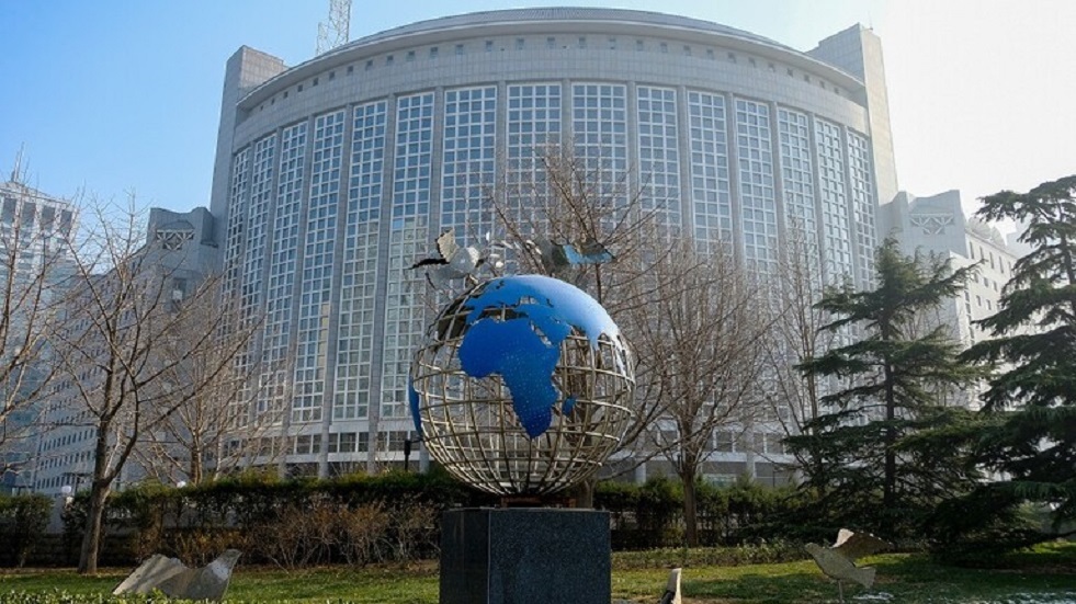 بكين تدعو مجموعة السبع للعب دور في حل الأزمة الأوكرانية