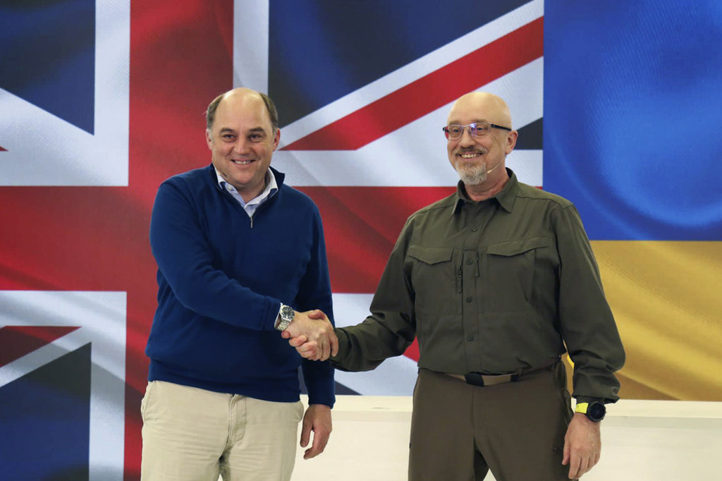 وزير الدفاع البريطاني يقوم بزيارة غير معلنة إلى كييف