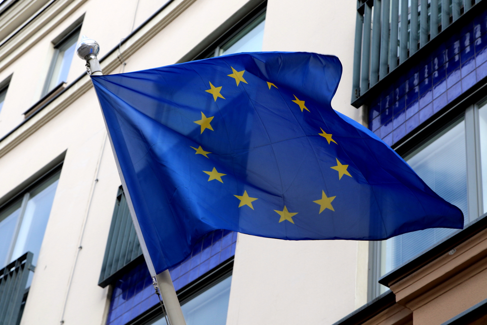 ممثلو الاتحاد الأوروبي يمددون إعفاء بضائع أوكرانية من الرسوم الجمركية