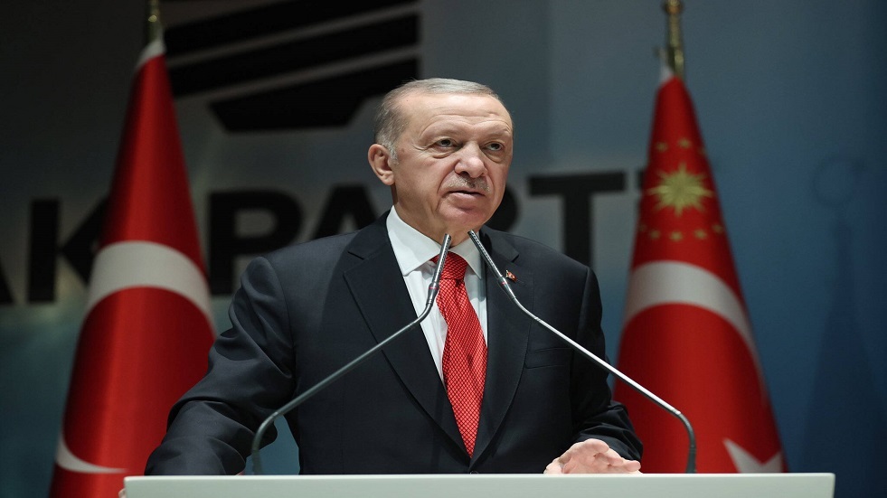 أردوغان يناشد النساء التركيات الحضور للجولة الثانية من الانتخابات الرئاسية