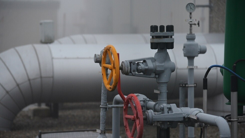 خبير في الطاقة يكشف سبب انخفاض أسعار الغاز في أوروبا