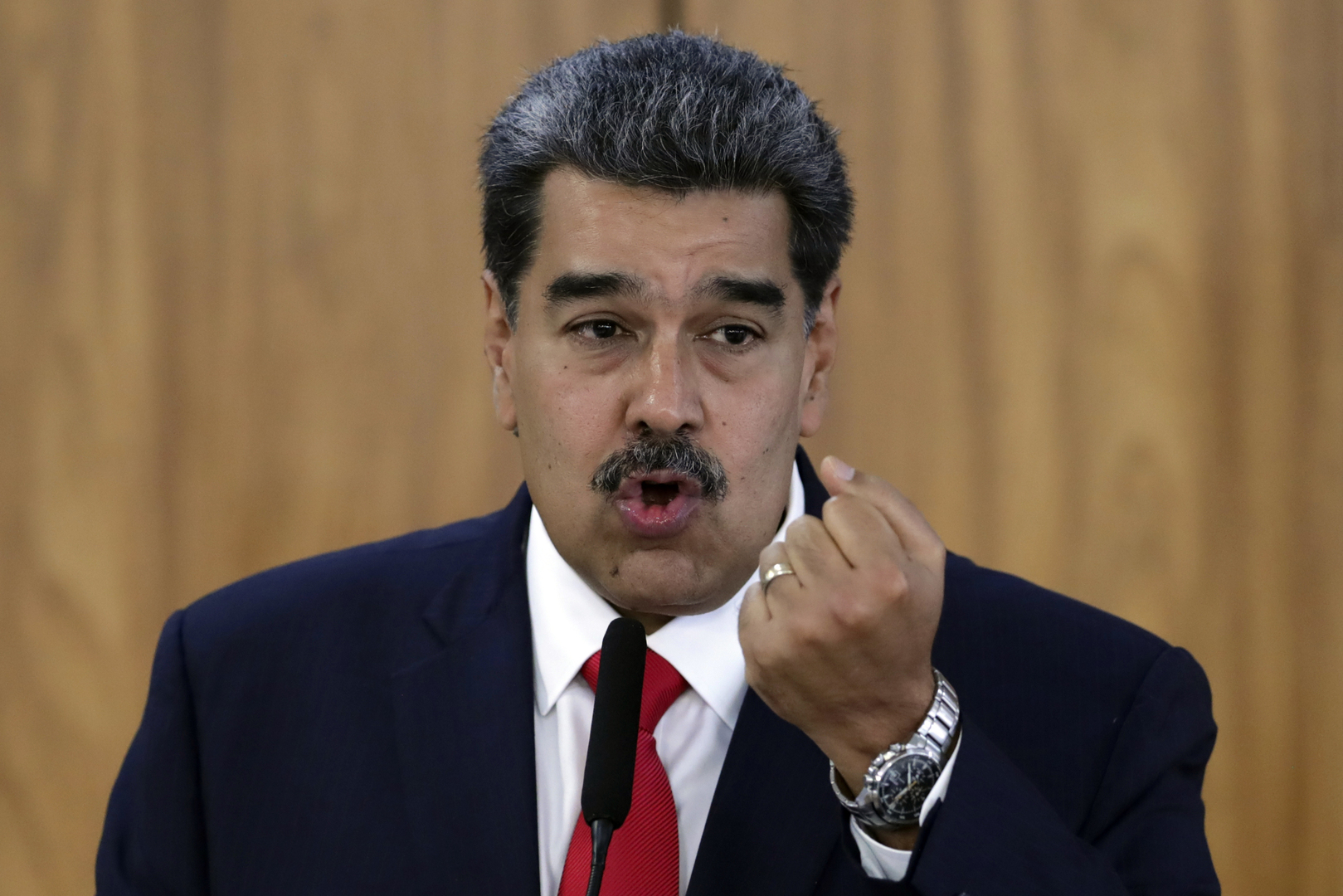 مادورو: فنزويلا ترغب في الانضمام إلى 