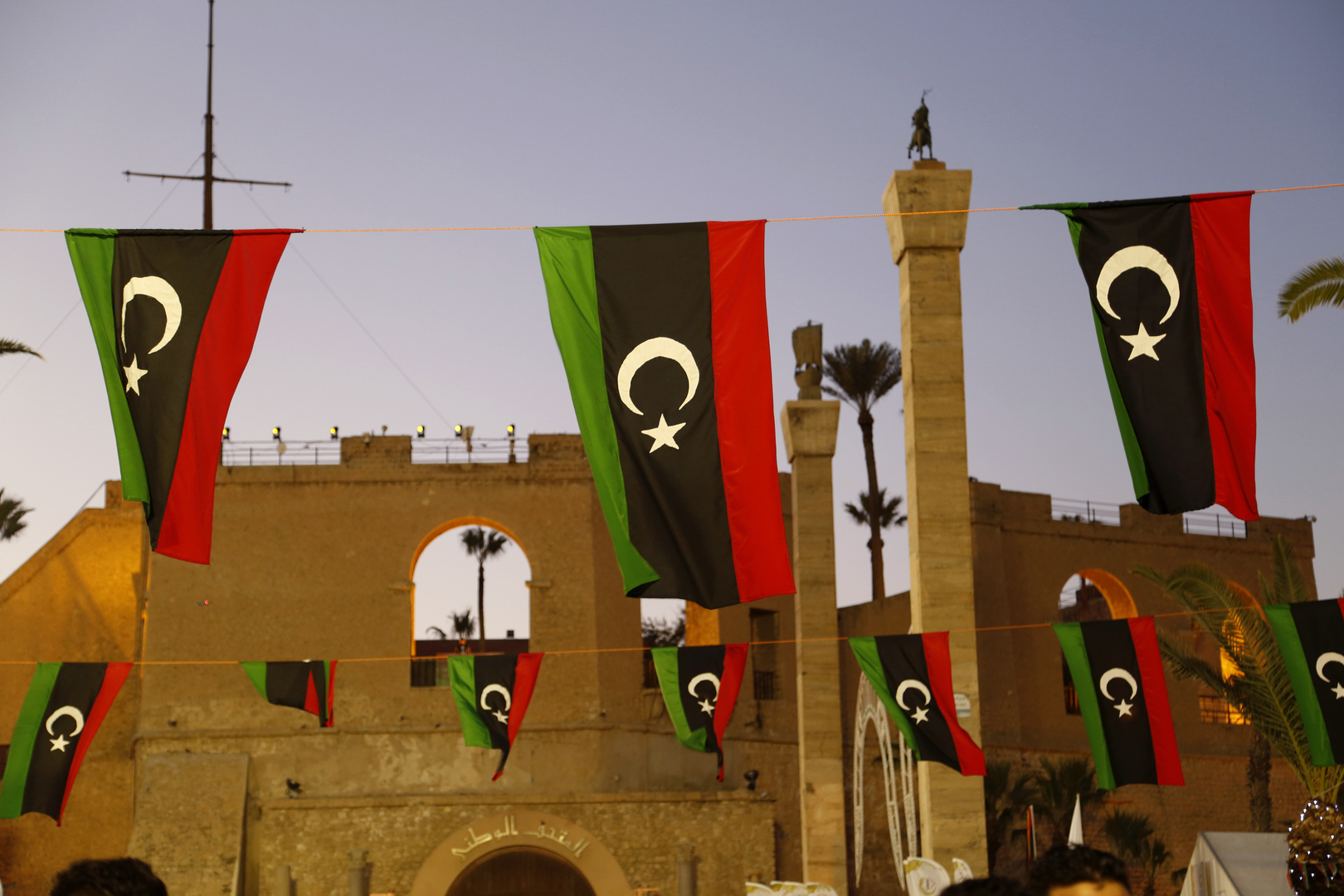 رغم الانتقادات.. مواصلة العملية ضد المهربين في ليبيا