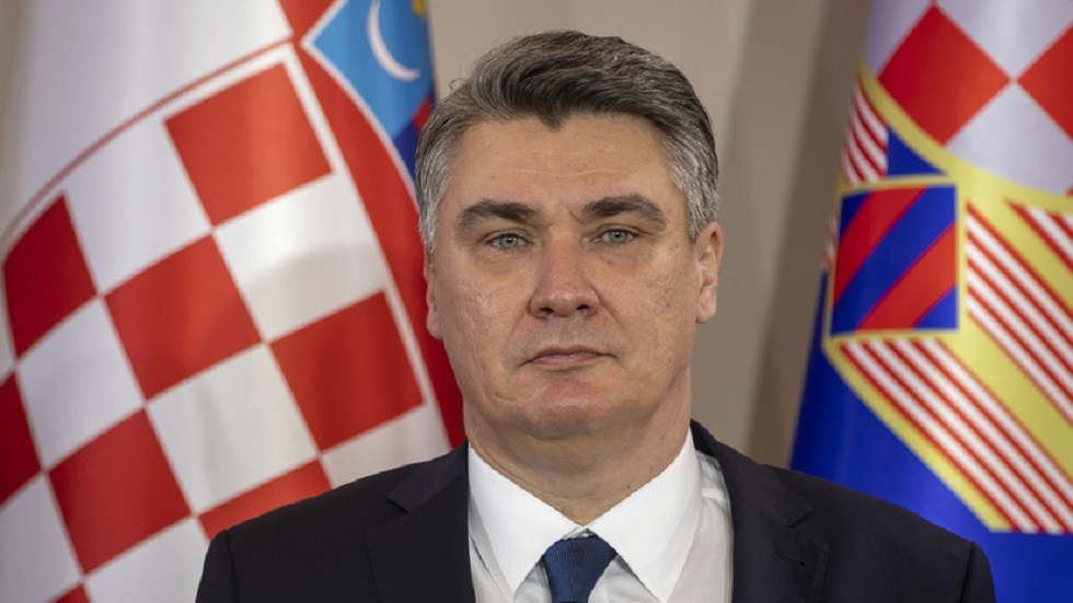 رئيس كرواتيا يشبّه الشعار القومي 