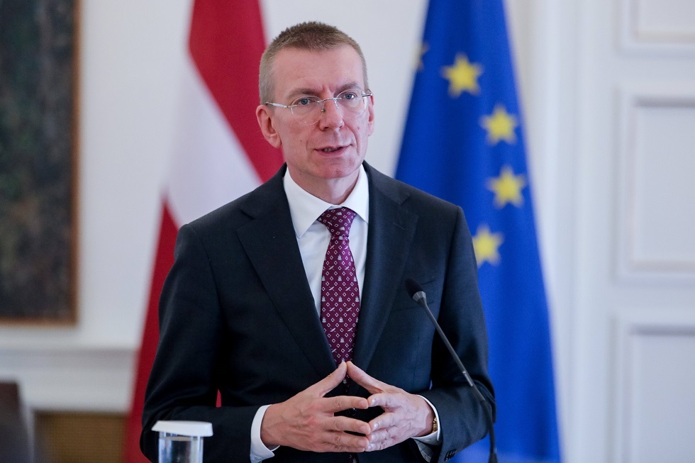 انتخاب أول رئيس مثلي الجنس لقيادة لاتفيا