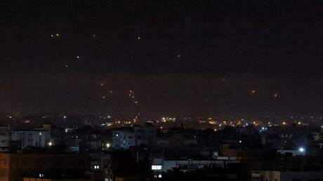 إعلام عبري: تجدد إطلاق الصواريخ من قطاع غزة باتجاه إسرائيل