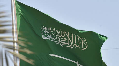 السعودية تشدد على ضرورة انتخاب رئيس للبنان
