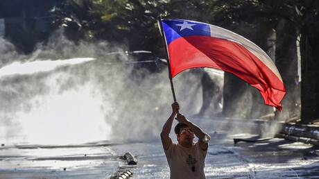 اليمين المتطرف في تشيلي مكلف بوضع دستور جديد