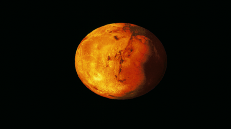 اكتشاف إشارات خافتة عن وجود مياه على كوكب المريخ!