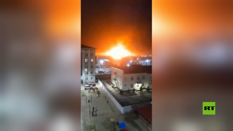 لحظة انفجار في محطة الغاز المسال يضرب سمرقند