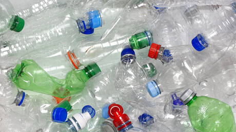اكتشاف ميكروبات يمكنها هضم المواد البلاستيكية في درجات حرارة منخفضة