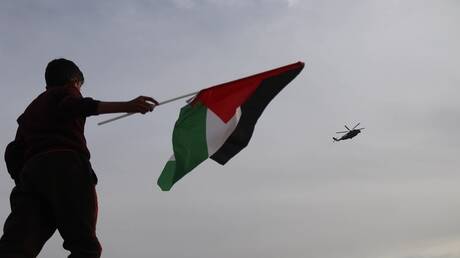 مروحيات إسرائيلية تستهدف 4 مجمعات عسكرية للجهاد الاسلامي في غزة (فيديو)