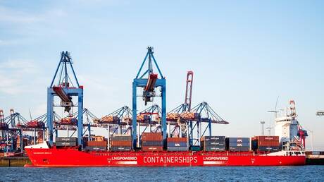 ألمانيا توافق على بيع حصة كبيرة في ميناء هامبورغ لشركة صينية