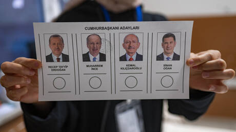 المعارضة التركية تقول إن مرشحها كيليتشدار أوغلو متقدم بالانتخابات على أردوغان حتى الآن