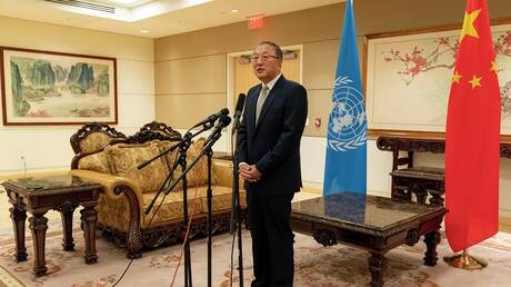 المندوب الصيني لدى الأمم المتحدة يدعو لتهيئة الظروف لبدء المفاوضات بشأن أوكرانيا