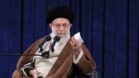 خامنئي يحدد 3 مبادىء أساسية تنتهجها إيران في دبلوماسيتها