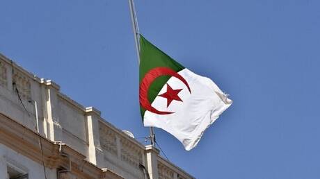 الجزائر.. تأجيل محاكمة المتهمين في قضية محطة طيران قسنطينة