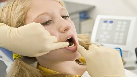 هل تفيد الوسائل الشعبية في علاج التهابات الفم؟