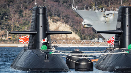 كيسنجر: اليابان قد تطور أسلحة الدمار الشامل خلال سنوات