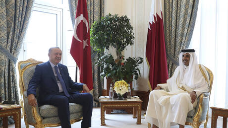 أمير قطر الشيخ تميم بن حمد يهنئ أردوغان بفوزه في الجولة الثانية من الانتخابات الرئاسية التركية