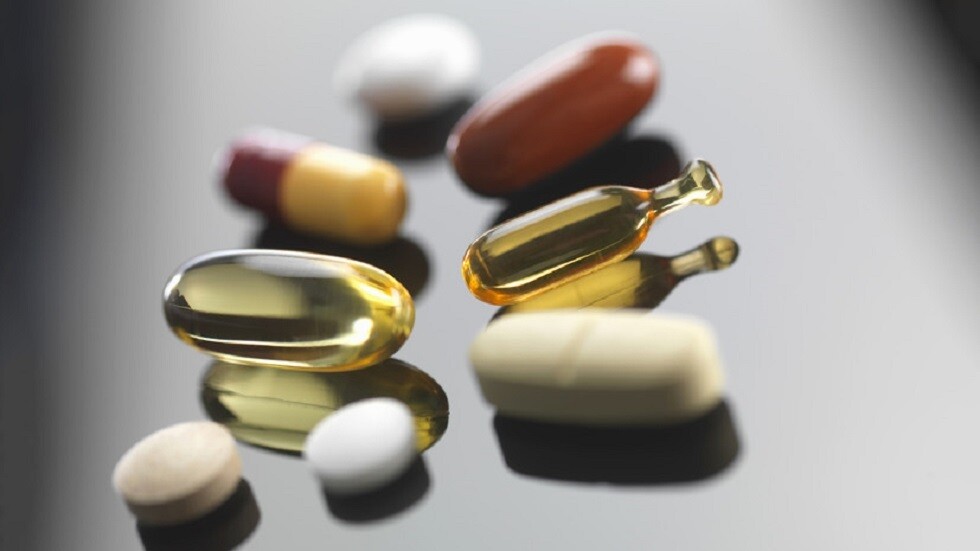 خبير تغذية يحذر من خطورة إشباع الجسم بالفيتامينات