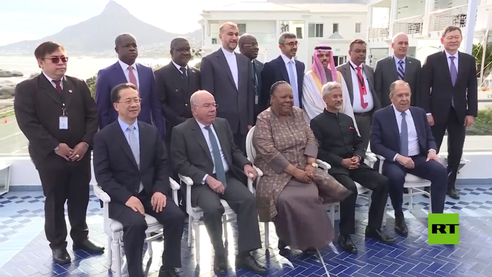 صورة جماعية لـ"أصدقاء بريكس"