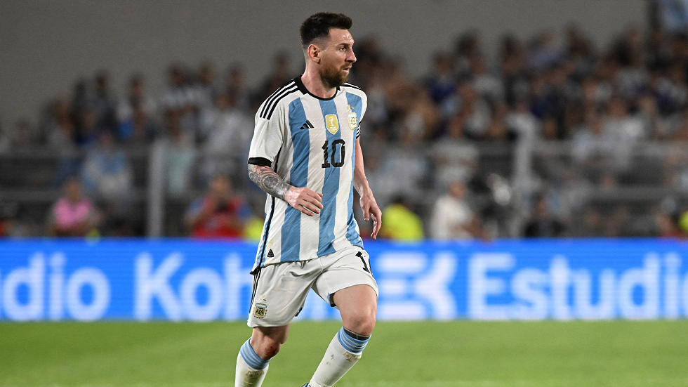 "هل سيحملنا ميسي على ظهره؟".. أسعار تذاكر مباراة الأرجنتين وأستراليا تثير جدلا واسعا