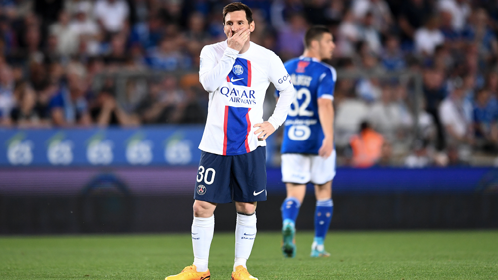 تشافي يكشف موعد الإعلان عن مصير ميسي