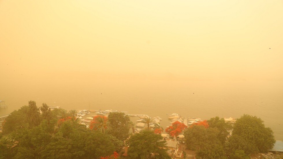 خبير فلكي يتحدث عن احتمال وصول العاصفة الرملية من مصر إلى سوريا