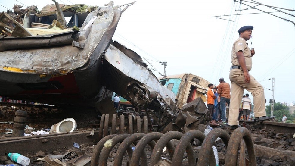 قطار شحن يخرج عن مساره في الهند