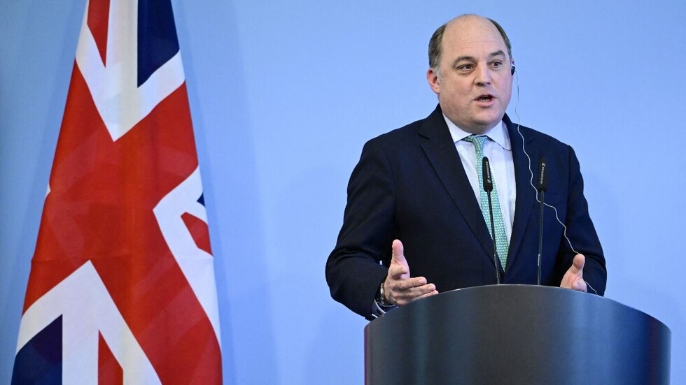 سوناك يعتزم إقناع بايدن بدعم ترشيح وزير الدفاع البريطاني لمنصب أمين عام 