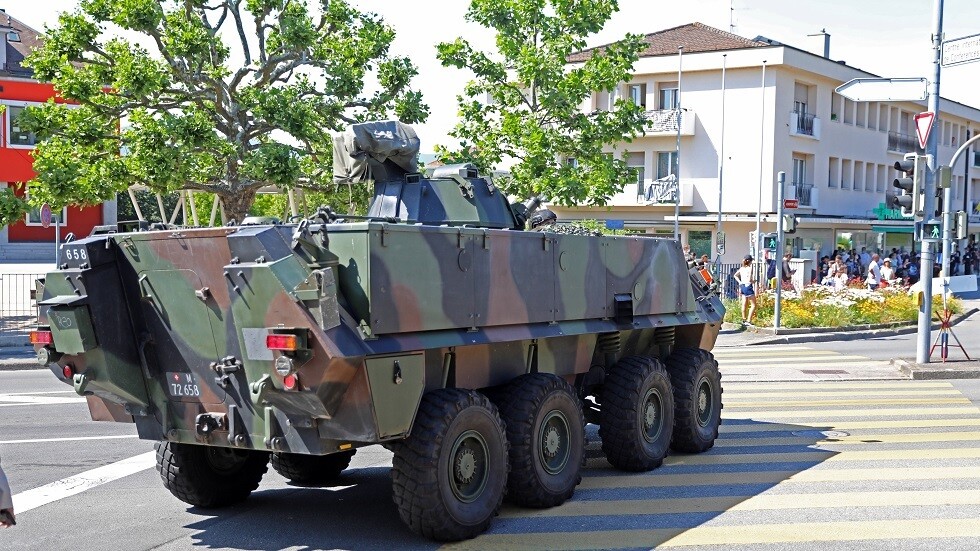 مدرعة "الناتو" تغرق في رومانيا