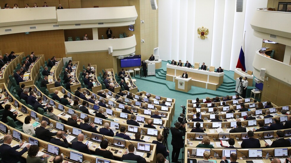 مجلس الاتحاد الروسي يبحث فسخ الاتفاق مع أوكرانيا حول بحر آزوف