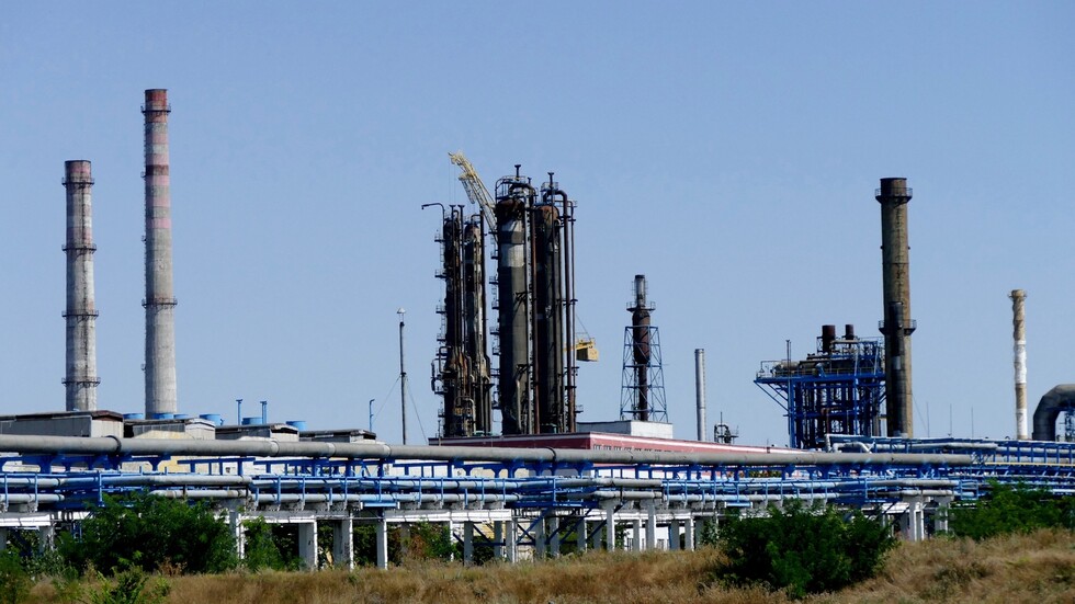 السلطات الأوكرانية: القوات الروسية قصفت أنبوب الأمونيا في مقاطعة خاركوف