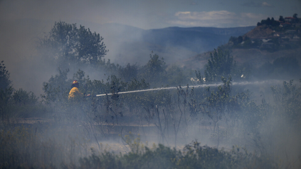 مقاطعة كيبيك الكندية تأمر بمزيد من عمليات الإجلاء مع خروج حرائق الغابات عن السيطرة