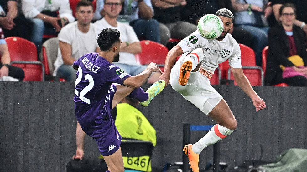 الجزائري بن رحمة يشارك محمد صلاح ورابح ماجر إنجازا تاريخيا (فيديو)