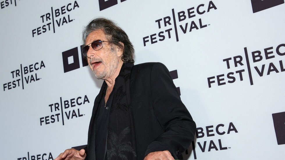 ممثل هوليوودي شهير يكسر صمته ويتحدث عن حمل صديقته الكويتية نور الفلاح بابنه الرابع (فيديو)