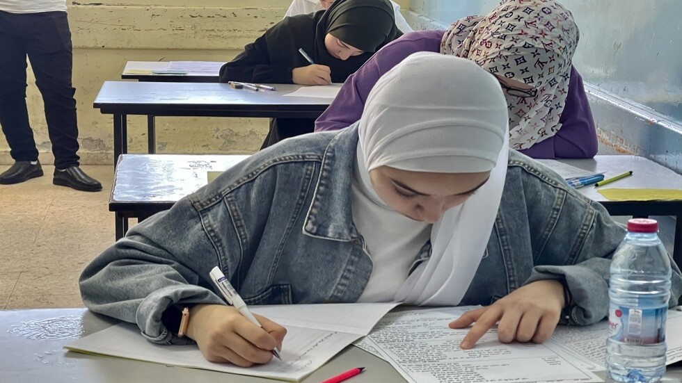 الكويت.. ضربة لعصابات تسريب اختبارات الثانوية وتجميد 120 ألف دينار