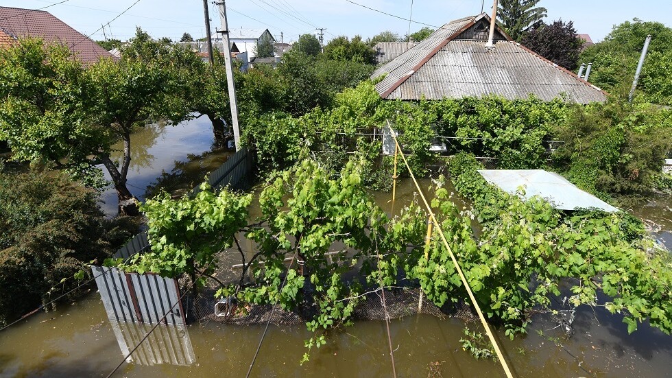 ارتفاع عدد المباني السكنية الغارقة في منطقة خيرسون إلى نحو 22,3 ألف منزل