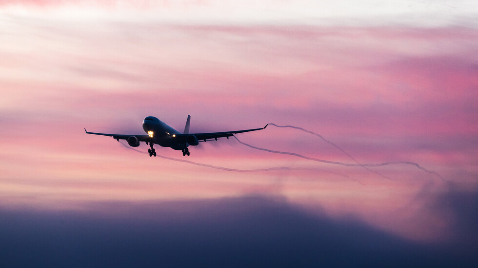 اربطوا أحزمة الأمان! .. تغير المناخ يتسبب بزيادة المطبات الهوائية في جميع أنحاء العالم