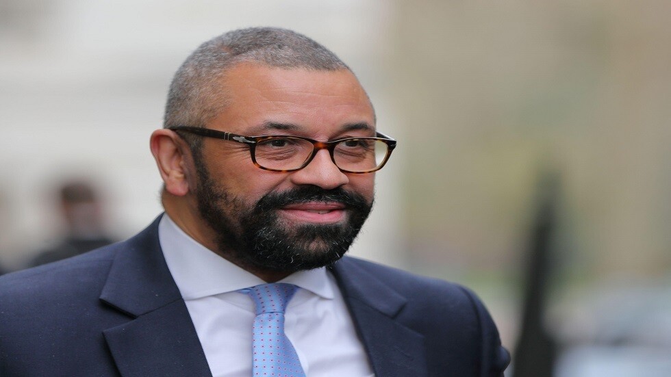 وزير الخارجية البريطاني يتهم إيران بدعم روسيا عسكريا