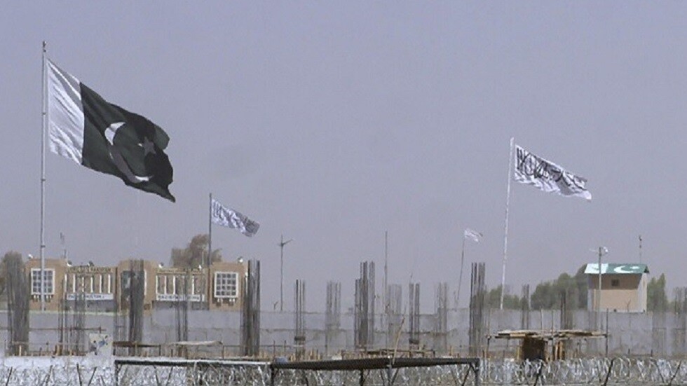 مقتل 3 جنود باكستانيين و3 مسلحين في اشتباك على الحدود الأفغانية