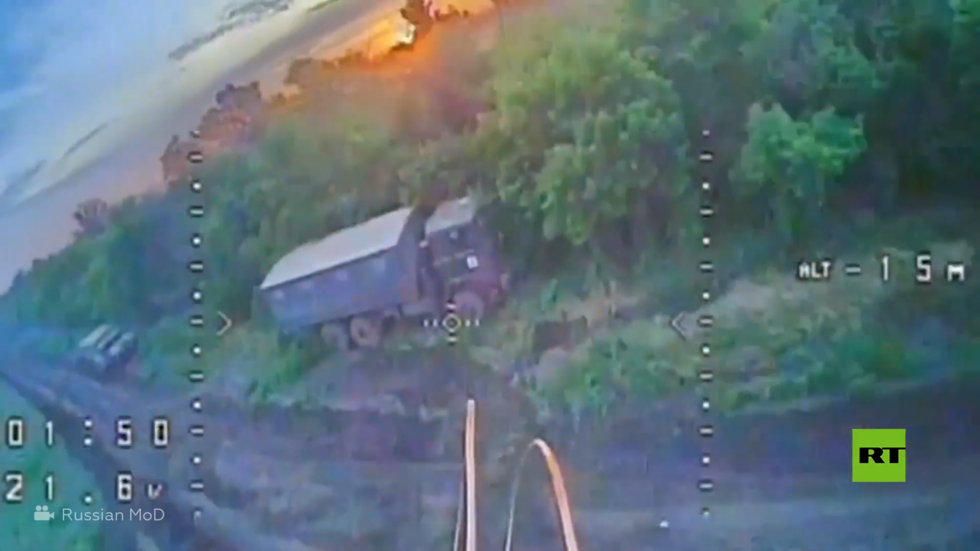 مسيرات هجومية تدمر رتلا لآليات أوكرانية بشكل كامل