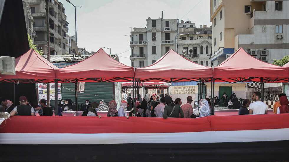 مصر..المجلس التنفيذي لحزب "المحافظين" يطالب رئيسه أكمل قرطام بالترشح للرئاسة